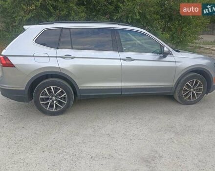 Серый Фольксваген Тигуан, объемом двигателя 1.98 л и пробегом 159 тыс. км за 19900 $, фото 9 на Automoto.ua