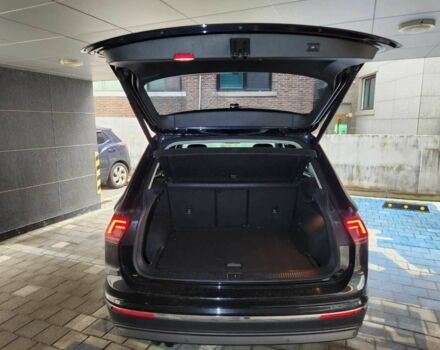 Сірий Фольксваген Тігуан, об'ємом двигуна 2 л та пробігом 69 тис. км за 13991 $, фото 1 на Automoto.ua