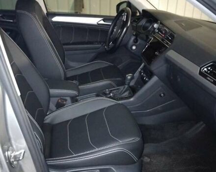 Сірий Фольксваген Тігуан, об'ємом двигуна 1.97 л та пробігом 183 тис. км за 27000 $, фото 4 на Automoto.ua