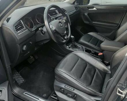 Фольксваген Тігуан 2020 у Києві на Automoto.ua Сірий Фольксваген Тігуан, об'ємом двигуна 1.98 л та пробігом 119 тис. км за 26700 $, фото 13 на Automoto.ua