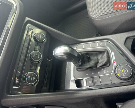 Серый Фольксваген Тигуан, объемом двигателя 1.97 л и пробегом 110 тыс. км за 24999 $, фото 94 на Automoto.ua