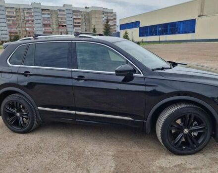 Серый Фольксваген Тигуан, объемом двигателя 2 л и пробегом 97 тыс. км за 11000 $, фото 4 на Automoto.ua