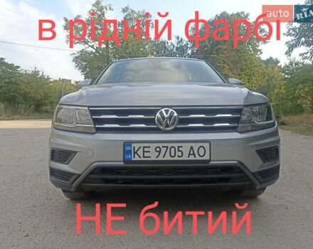Серый Фольксваген Тигуан, объемом двигателя 1.98 л и пробегом 159 тыс. км за 19900 $, фото 2 на Automoto.ua