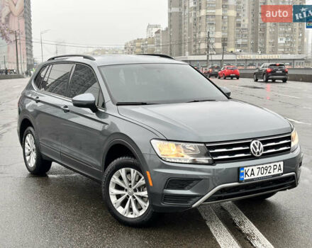 Серый Фольксваген Тигуан, объемом двигателя 2 л и пробегом 65 тыс. км за 18200 $, фото 11 на Automoto.ua
