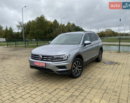 Серый Фольксваген Тигуан, объемом двигателя 2 л и пробегом 148 тыс. км за 19850 $, фото 3 на Automoto.ua
