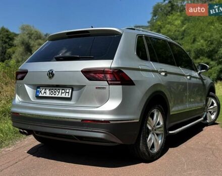 Серый Фольксваген Тигуан, объемом двигателя 1.98 л и пробегом 103 тыс. км за 31000 $, фото 4 на Automoto.ua