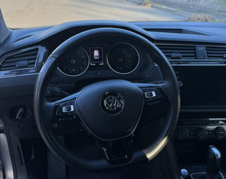 Сірий Фольксваген Тігуан, об'ємом двигуна 1.98 л та пробігом 156 тис. км за 18600 $, фото 11 на Automoto.ua