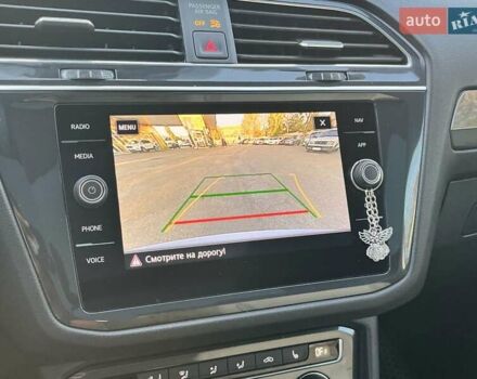 Сірий Фольксваген Тігуан, об'ємом двигуна 1.98 л та пробігом 118 тис. км за 28000 $, фото 235 на Automoto.ua