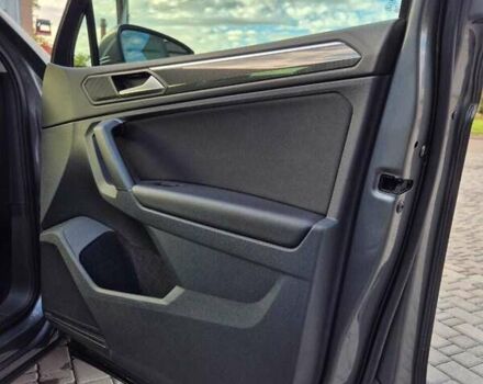 Серый Фольксваген Тигуан, объемом двигателя 1.98 л и пробегом 71 тыс. км за 33000 $, фото 8 на Automoto.ua