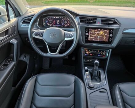 Серый Фольксваген Тигуан, объемом двигателя 2 л и пробегом 43 тыс. км за 14500 $, фото 6 на Automoto.ua