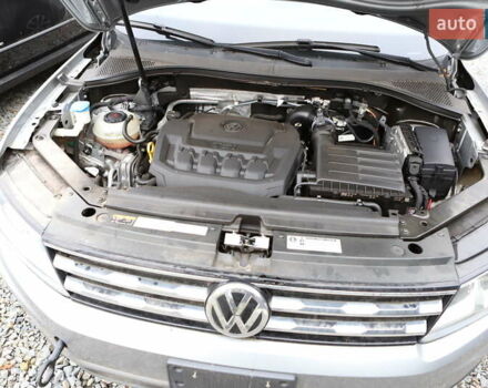 Сірий Фольксваген Тігуан, об'ємом двигуна 1.98 л та пробігом 110 тис. км за 11899 $, фото 35 на Automoto.ua