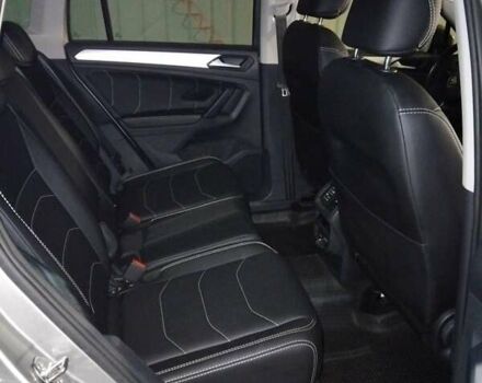 Сірий Фольксваген Тігуан, об'ємом двигуна 1.97 л та пробігом 183 тис. км за 27000 $, фото 3 на Automoto.ua