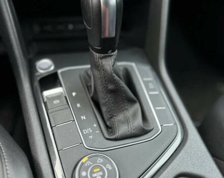 Сірий Фольксваген Тігуан, об'ємом двигуна 2 л та пробігом 98 тис. км за 22300 $, фото 14 на Automoto.ua