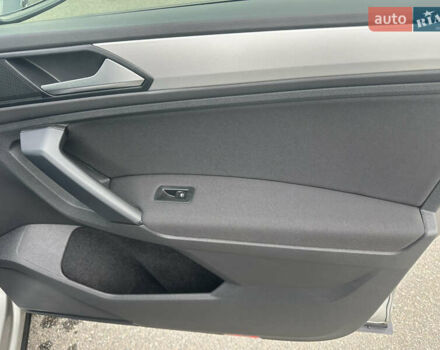 Серый Фольксваген Тигуан, объемом двигателя 1.97 л и пробегом 110 тыс. км за 24999 $, фото 68 на Automoto.ua