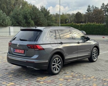 Серый Фольксваген Тигуан, объемом двигателя 2 л и пробегом 107 тыс. км за 19599 $, фото 9 на Automoto.ua