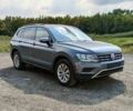 Серый Фольксваген Тигуан, объемом двигателя 2 л и пробегом 98 тыс. км за 9800 $, фото 2 на Automoto.ua