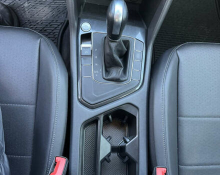 Сірий Фольксваген Тігуан, об'ємом двигуна 1.98 л та пробігом 156 тис. км за 18600 $, фото 12 на Automoto.ua