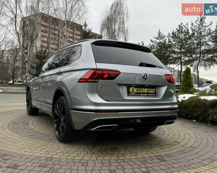 Серый Фольксваген Тигуан, объемом двигателя 1.98 л и пробегом 101 тыс. км за 23900 $, фото 5 на Automoto.ua