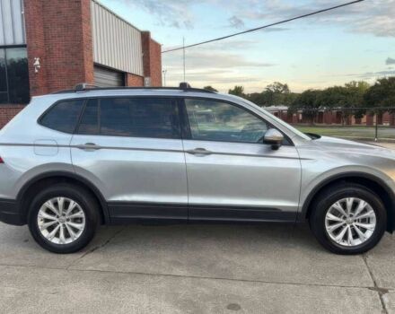 Сірий Фольксваген Тігуан, об'ємом двигуна 2 л та пробігом 34 тис. км за 12000 $, фото 3 на Automoto.ua