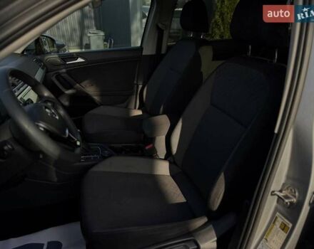 Серый Фольксваген Тигуан, объемом двигателя 1.98 л и пробегом 85 тыс. км за 19500 $, фото 15 на Automoto.ua