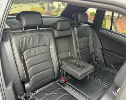 Сірий Фольксваген Тігуан, об'ємом двигуна 2 л та пробігом 55 тис. км за 19000 $, фото 9 на Automoto.ua