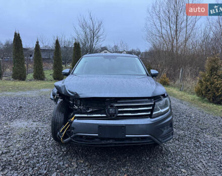 Серый Фольксваген Тигуан, объемом двигателя 0 л и пробегом 23 тыс. км за 11500 $, фото 4 на Automoto.ua