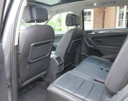 Сірий Фольксваген Тігуан, об'ємом двигуна 2 л та пробігом 35 тис. км за 21000 $, фото 9 на Automoto.ua