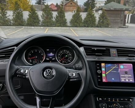 Серый Фольксваген Тигуан, объемом двигателя 2 л и пробегом 98 тыс. км за 22000 $, фото 5 на Automoto.ua