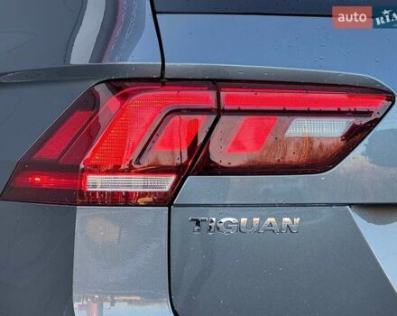 Серый Фольксваген Тигуан, объемом двигателя 2 л и пробегом 53 тыс. км за 18900 $, фото 12 на Automoto.ua