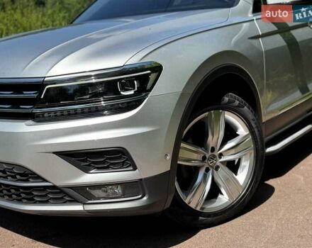 Серый Фольксваген Тигуан, объемом двигателя 1.98 л и пробегом 103 тыс. км за 31000 $, фото 5 на Automoto.ua