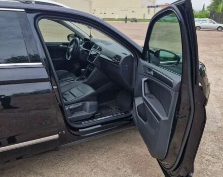 Серый Фольксваген Тигуан, объемом двигателя 2 л и пробегом 97 тыс. км за 11000 $, фото 8 на Automoto.ua