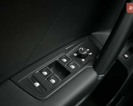 Серый Фольксваген Тигуан, объемом двигателя 2 л и пробегом 75 тыс. км за 29999 $, фото 20 на Automoto.ua