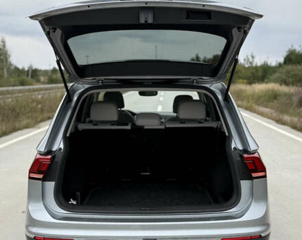 Серый Фольксваген Тигуан, объемом двигателя 1.98 л и пробегом 147 тыс. км за 22500 $, фото 5 на Automoto.ua