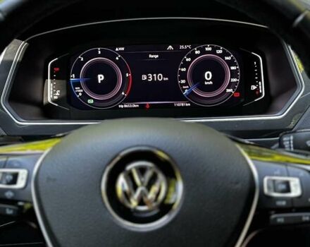 Серый Фольксваген Тигуан, объемом двигателя 1.98 л и пробегом 103 тыс. км за 31000 $, фото 18 на Automoto.ua