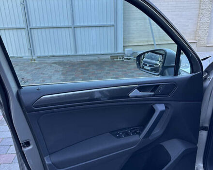 Серый Фольксваген Тигуан, объемом двигателя 1.97 л и пробегом 144 тыс. км за 26000 $, фото 8 на Automoto.ua