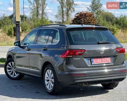 Сірий Фольксваген Тігуан, об'ємом двигуна 1.98 л та пробігом 231 тис. км за 22500 $, фото 2 на Automoto.ua