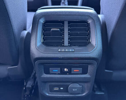 Серый Фольксваген Тигуан, объемом двигателя 1.97 л и пробегом 144 тыс. км за 26000 $, фото 22 на Automoto.ua