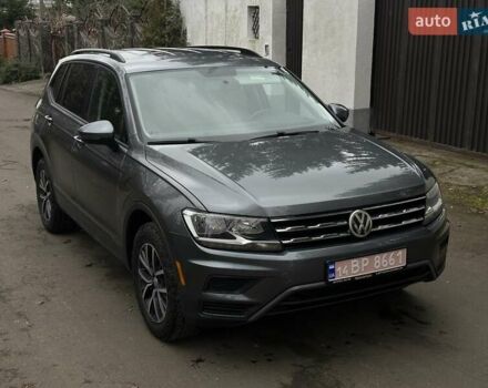 Серый Фольксваген Тигуан, объемом двигателя 2 л и пробегом 130 тыс. км за 19750 $, фото 5 на Automoto.ua