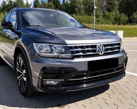 Сірий Фольксваген Тігуан, об'ємом двигуна 0 л та пробігом 54 тис. км за 10900 $, фото 5 на Automoto.ua