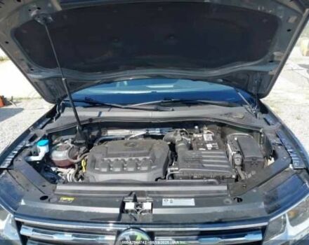 Серый Фольксваген Тигуан, объемом двигателя 2 л и пробегом 42 тыс. км за 5500 $, фото 9 на Automoto.ua