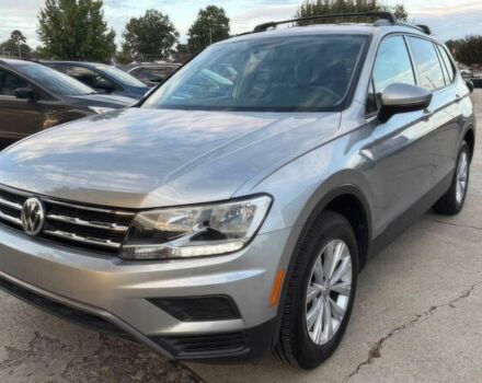 Сірий Фольксваген Тігуан, об'ємом двигуна 2 л та пробігом 34 тис. км за 12000 $, фото 2 на Automoto.ua
