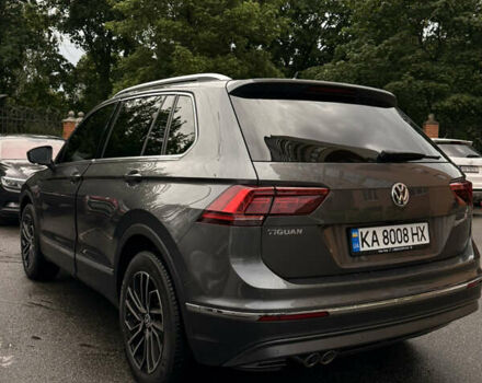 Серый Фольксваген Тигуан, объемом двигателя 1.97 л и пробегом 99 тыс. км за 30000 $, фото 1 на Automoto.ua