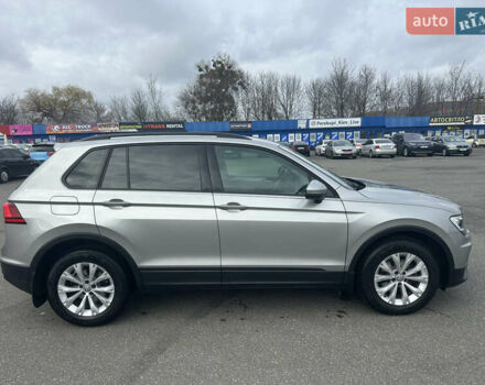 Серый Фольксваген Тигуан, объемом двигателя 1.97 л и пробегом 110 тыс. км за 24999 $, фото 23 на Automoto.ua