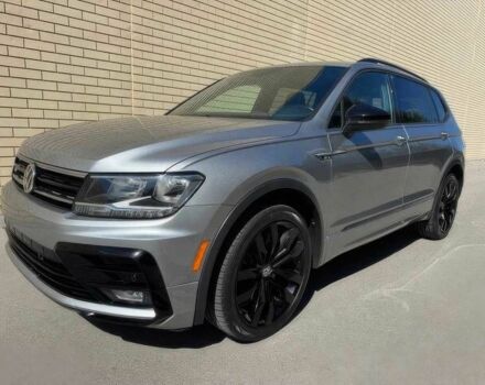 Серый Фольксваген Тигуан, объемом двигателя 2 л и пробегом 40 тыс. км за 10000 $, фото 2 на Automoto.ua