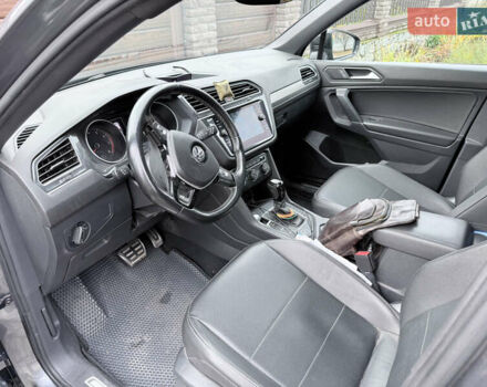 Серый Фольксваген Тигуан, объемом двигателя 1.98 л и пробегом 91 тыс. км за 24000 $, фото 6 на Automoto.ua