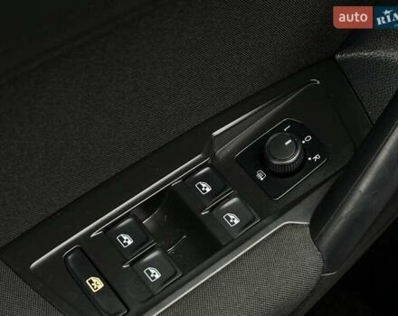 Серый Фольксваген Тигуан, объемом двигателя 2 л и пробегом 130 тыс. км за 19750 $, фото 19 на Automoto.ua