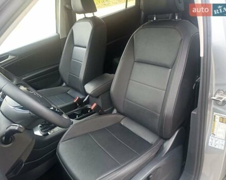 Серый Фольксваген Тигуан, объемом двигателя 1.98 л и пробегом 159 тыс. км за 19900 $, фото 17 на Automoto.ua