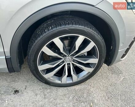 Сірий Фольксваген Тігуан, об'ємом двигуна 1.98 л та пробігом 118 тис. км за 28000 $, фото 72 на Automoto.ua