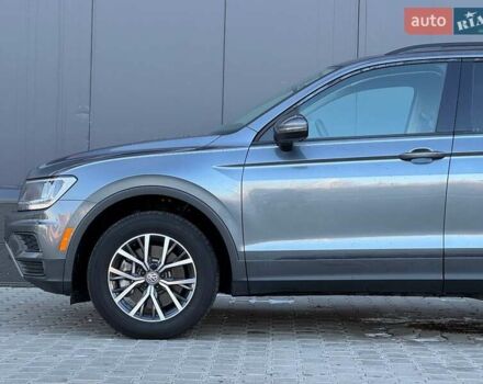 Серый Фольксваген Тигуан, объемом двигателя 2 л и пробегом 53 тыс. км за 18900 $, фото 6 на Automoto.ua