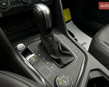 Серый Фольксваген Тигуан, объемом двигателя 1.98 л и пробегом 101 тыс. км за 23900 $, фото 18 на Automoto.ua